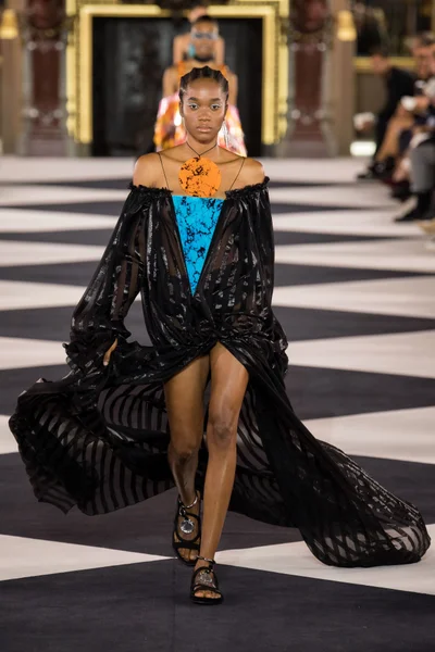 Look 66